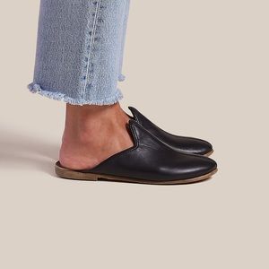 Practically new Sabah Socorro Babas, sz 38